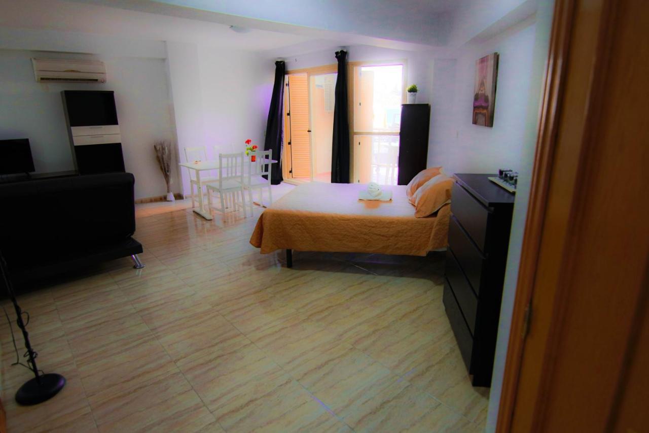 Puerta Del Sol Trm Only Adults Aparts Apartment