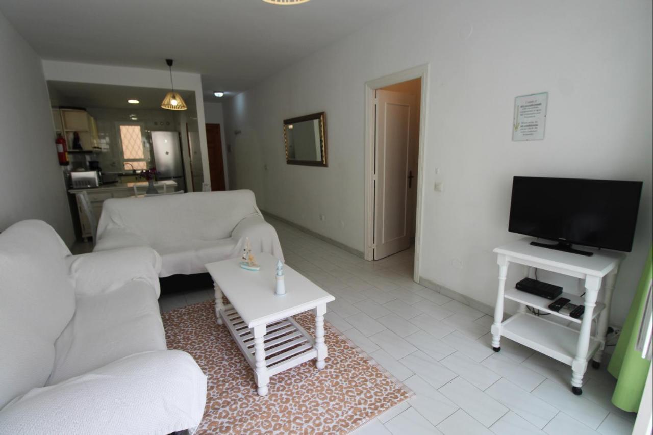 Carihuela Apartment, 2nd Line
