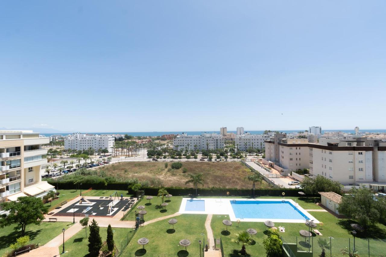 Beautiful With 2 Terraces, Pool & * Torremolinos