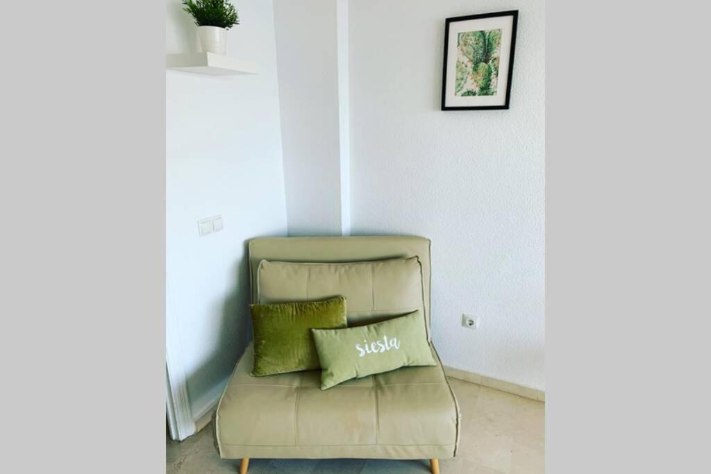 Amazing Frontline Sea Views Castillo Del Vigia Torremolinos