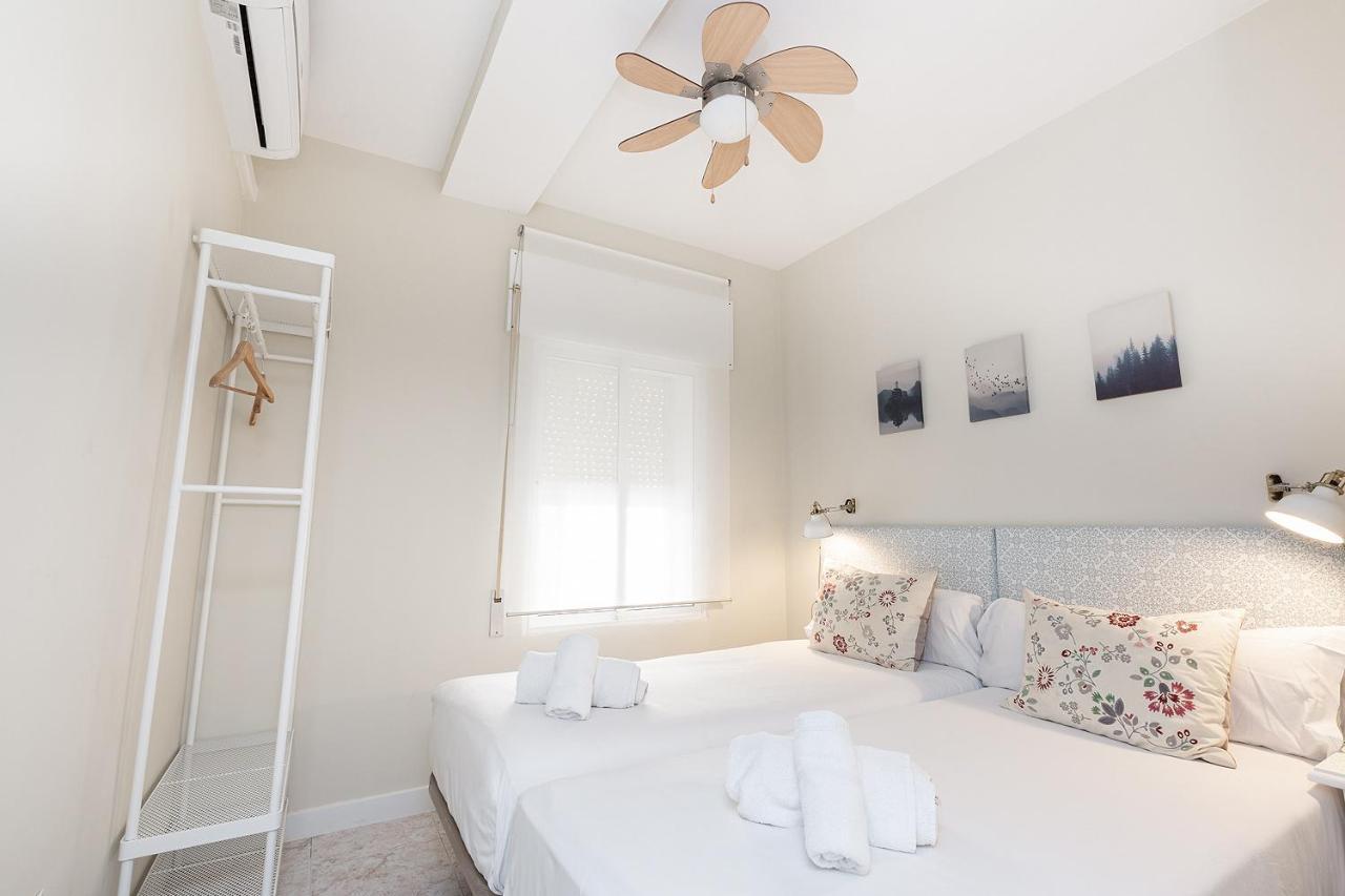 Monko - 1 Line, & Sun Apartment *