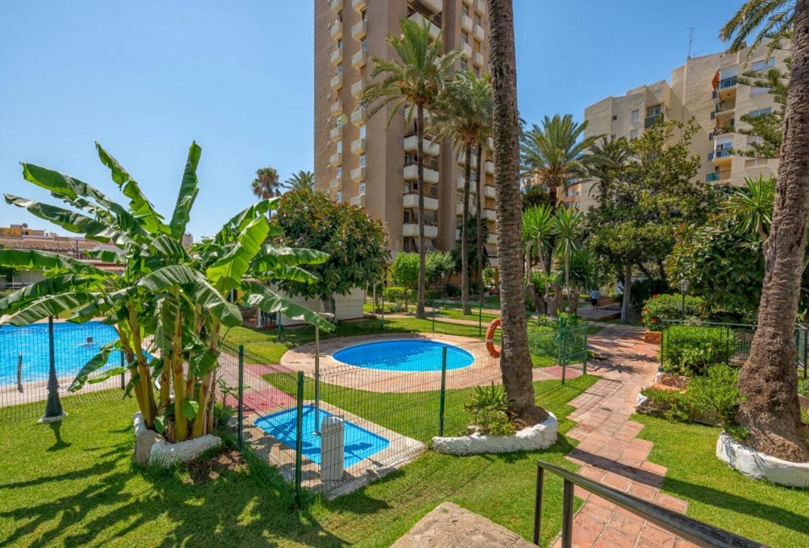 Little Cosy By The Sea&swimming-pool Apartment *