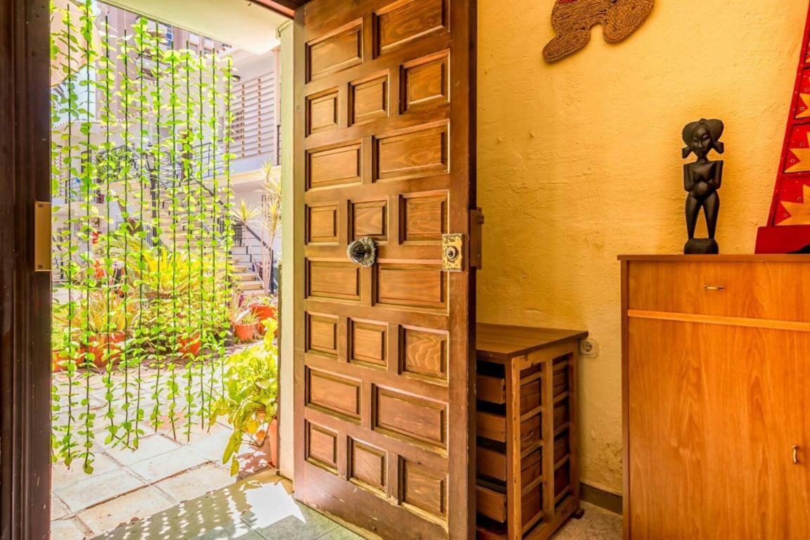 Apartment Little Cosy By The Sea&swimming-pool *