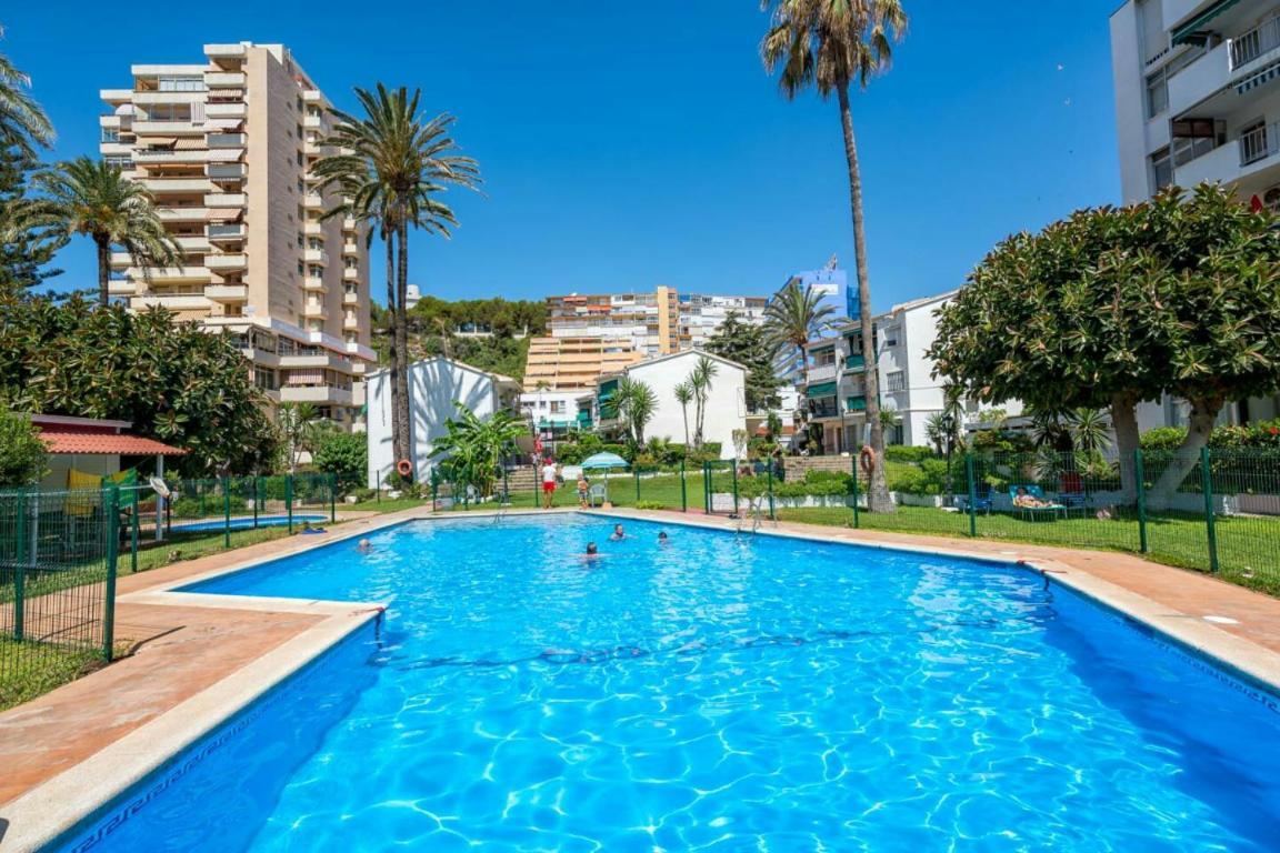Little Cosy By The Sea&swimming-pool Apartment