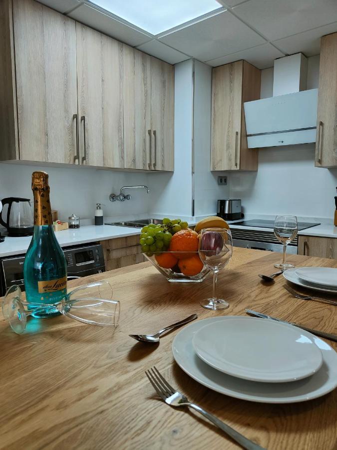 Appartement With Large Patio By Namaste Elite *
