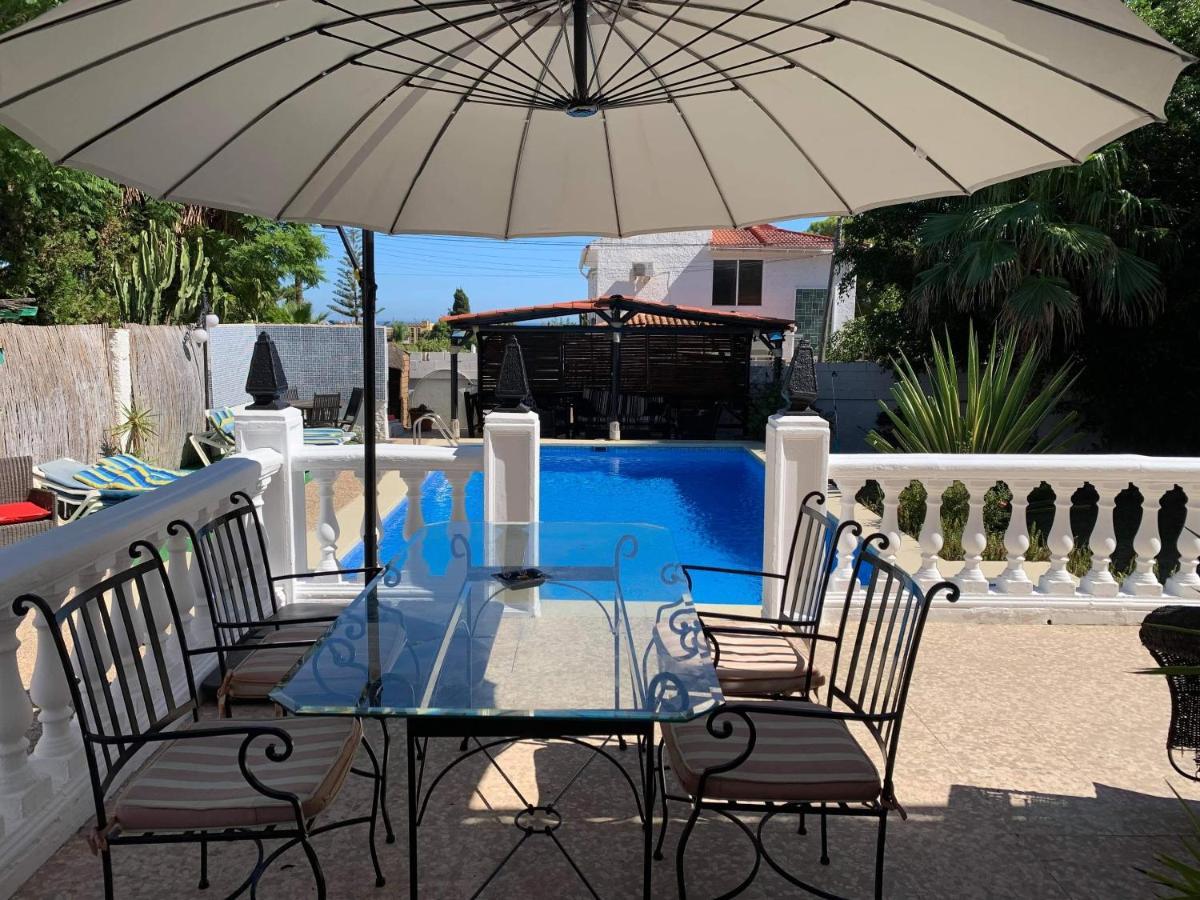 Casa Blanca Villa *