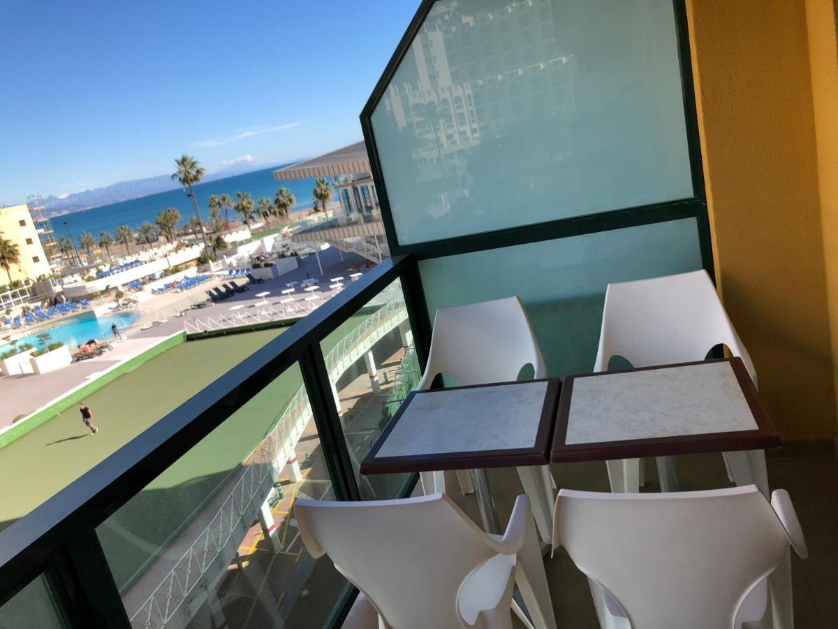 Torremolinos, Playa Del Bajondillo, Primera Linea