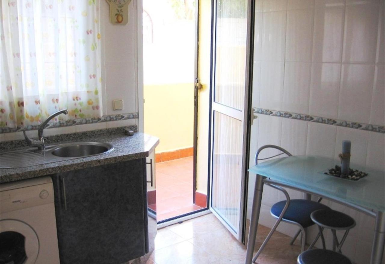 Family Friendly Patio And Poolview Appartement *