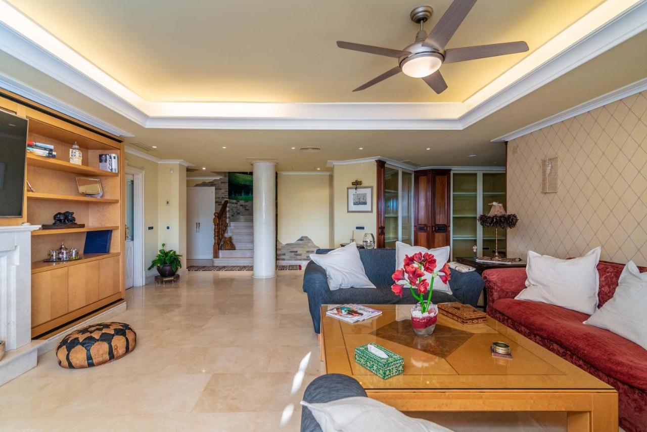 Villa Olivar - 5 Bdr Dream Pool/jacuzzi/golf/bbq