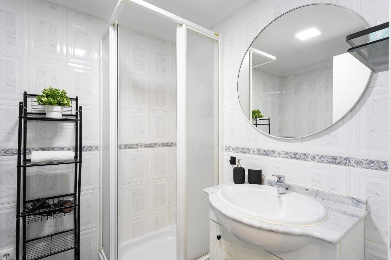 Pretty Studio, By Alohamalaga Torremolinos