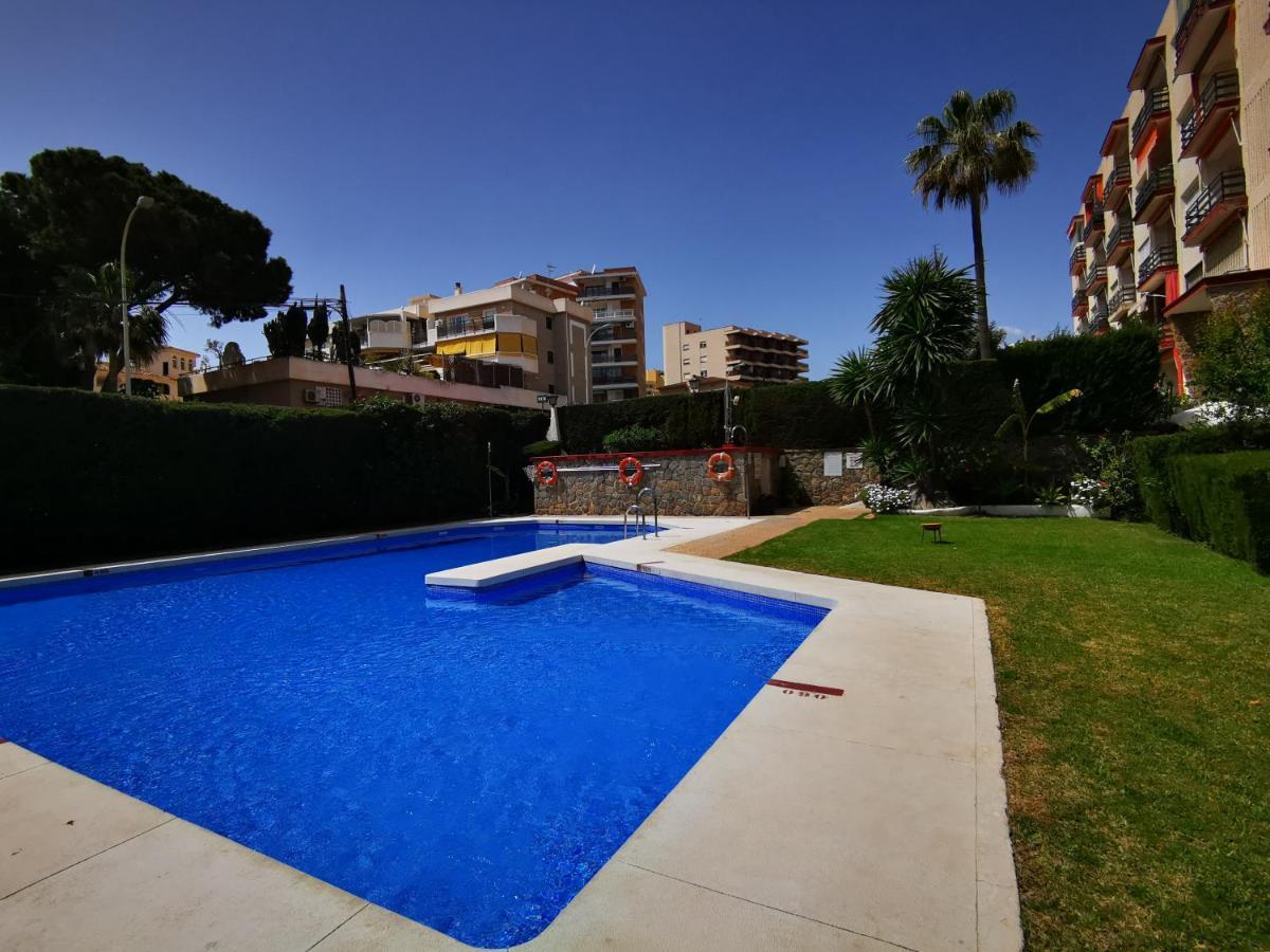2 Bedrooms With Terrace And Pool *