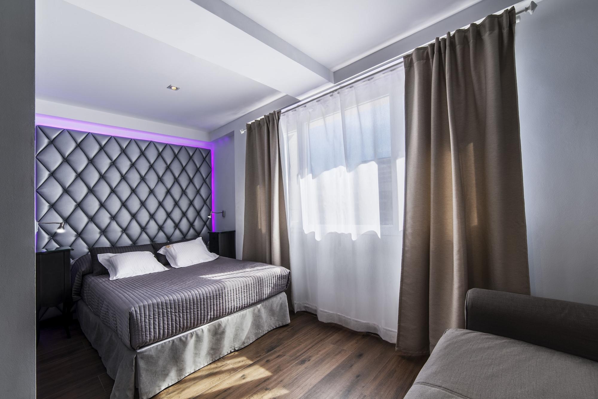 Essence Boutique By Don Paquito 4*