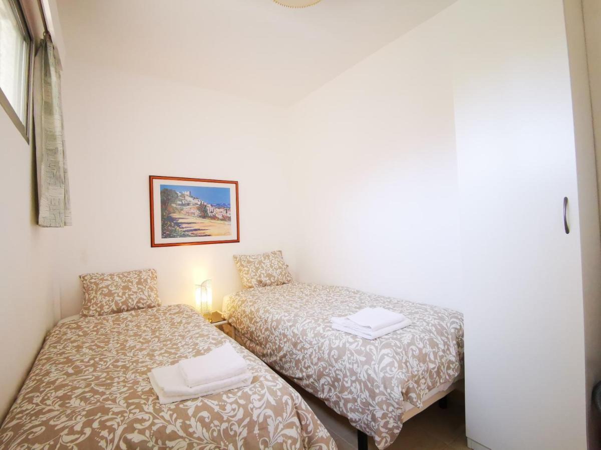 2 Bedrooms With Terrace And Pool