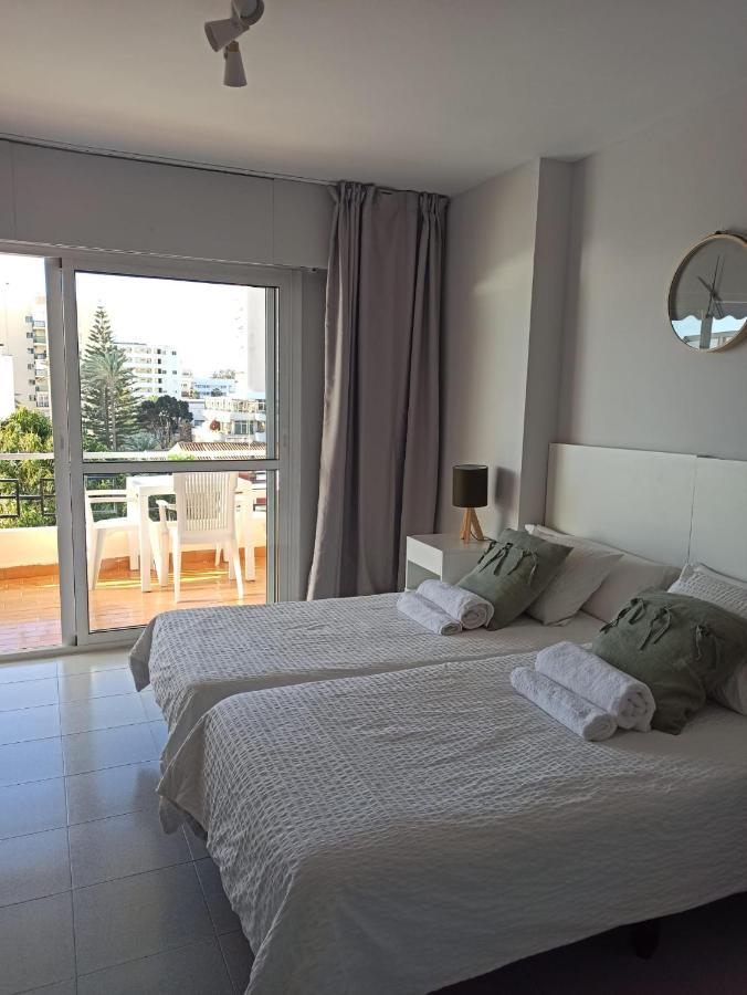Carihuela Nucleo Cristal Apartment
