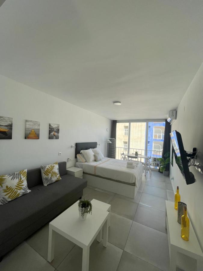 Apartamento En Playa La Carihuela Cascada Summer *