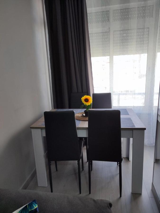La Rosa Apartment *