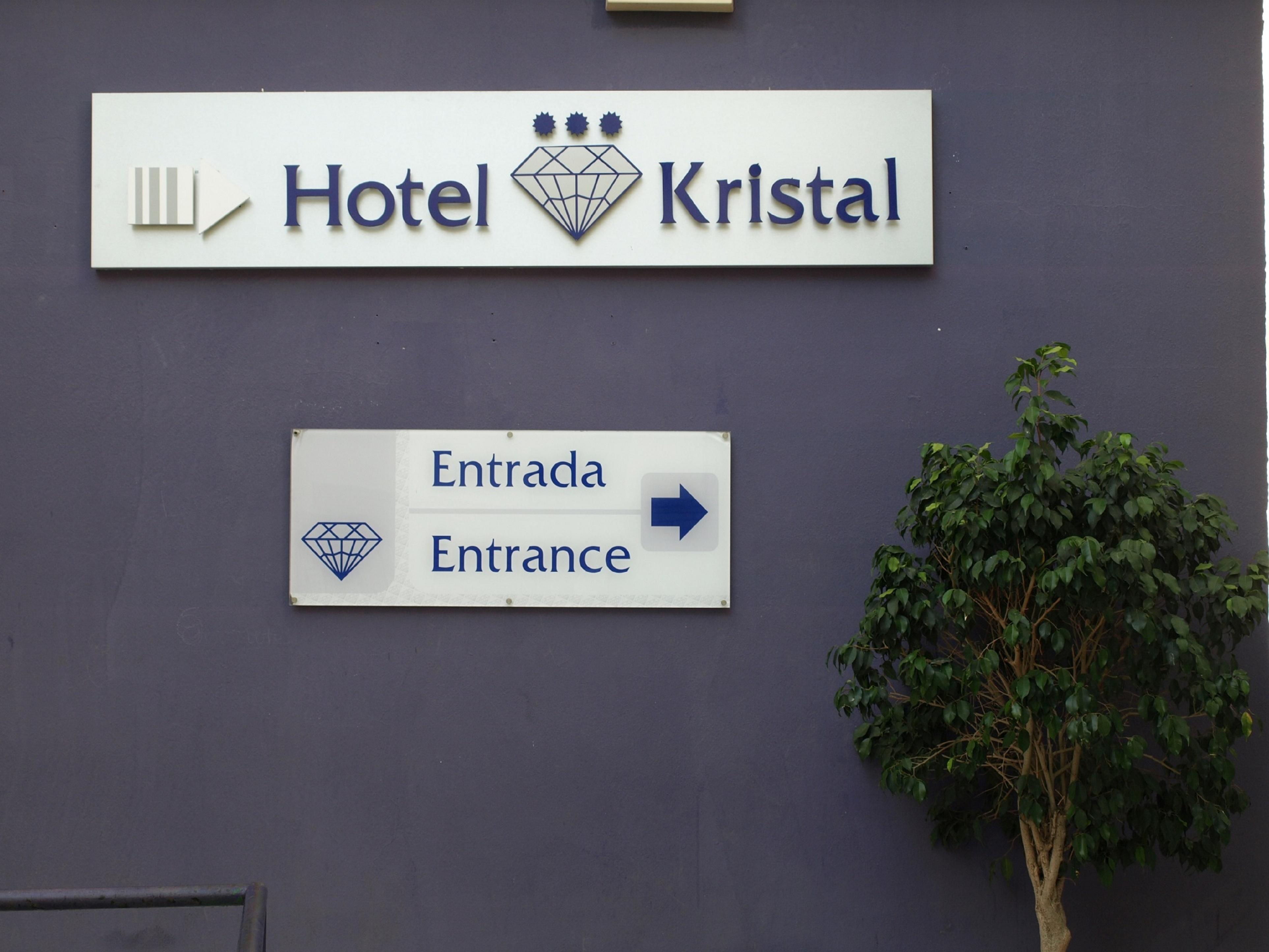 Kristal Hotel 3*