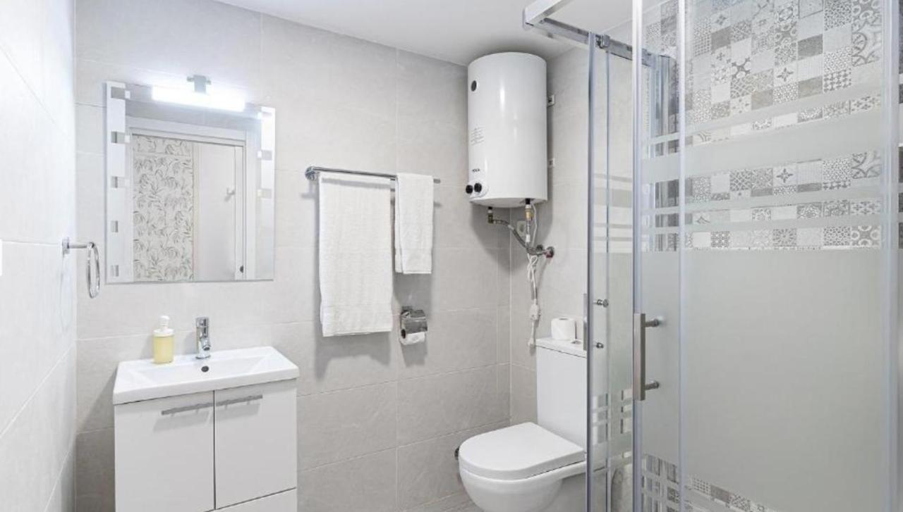 Apartment Con Luz Propia