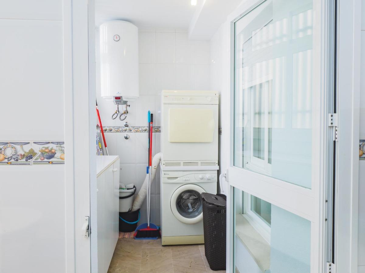 Cubo's Urban Brigitte & Parking Apartment