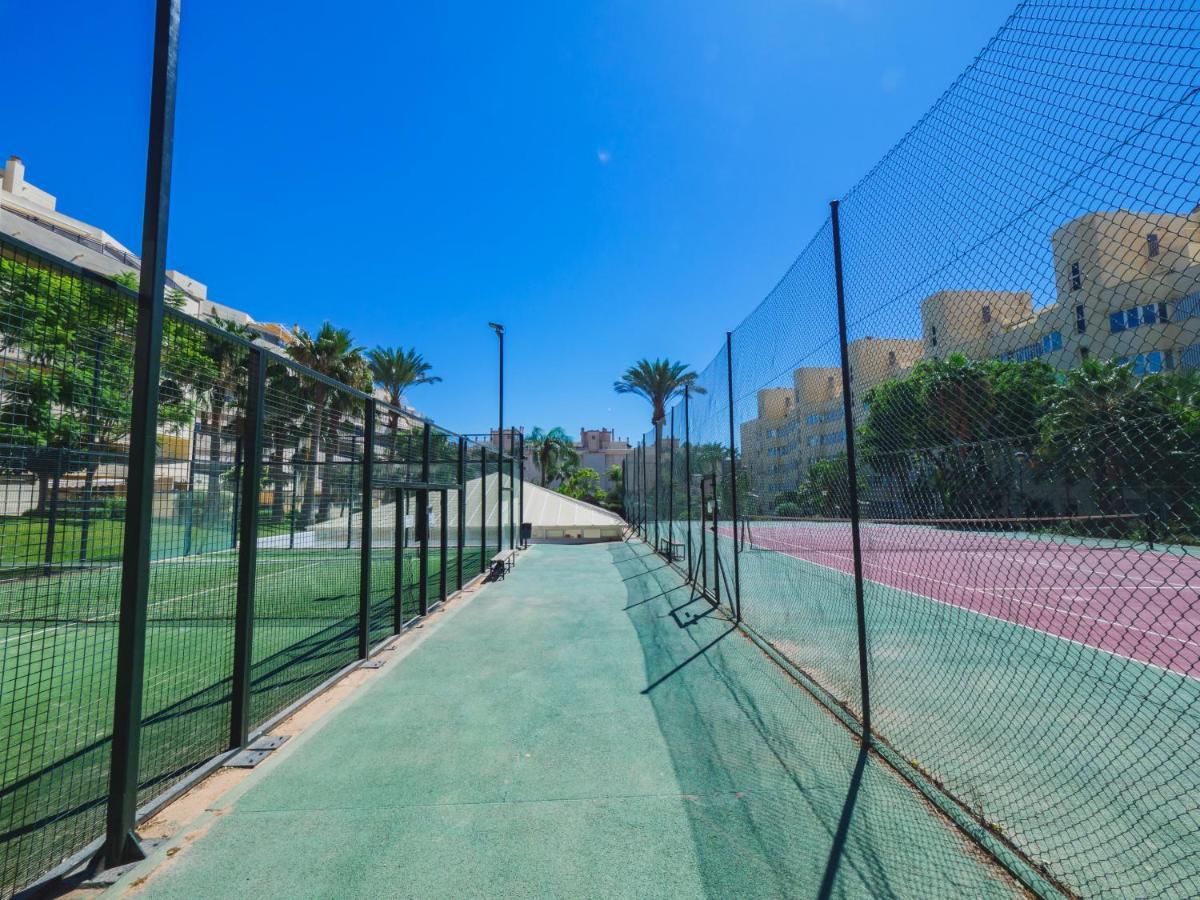 Cubo's Urban Brigitte & Parking Apartment Torremolinos