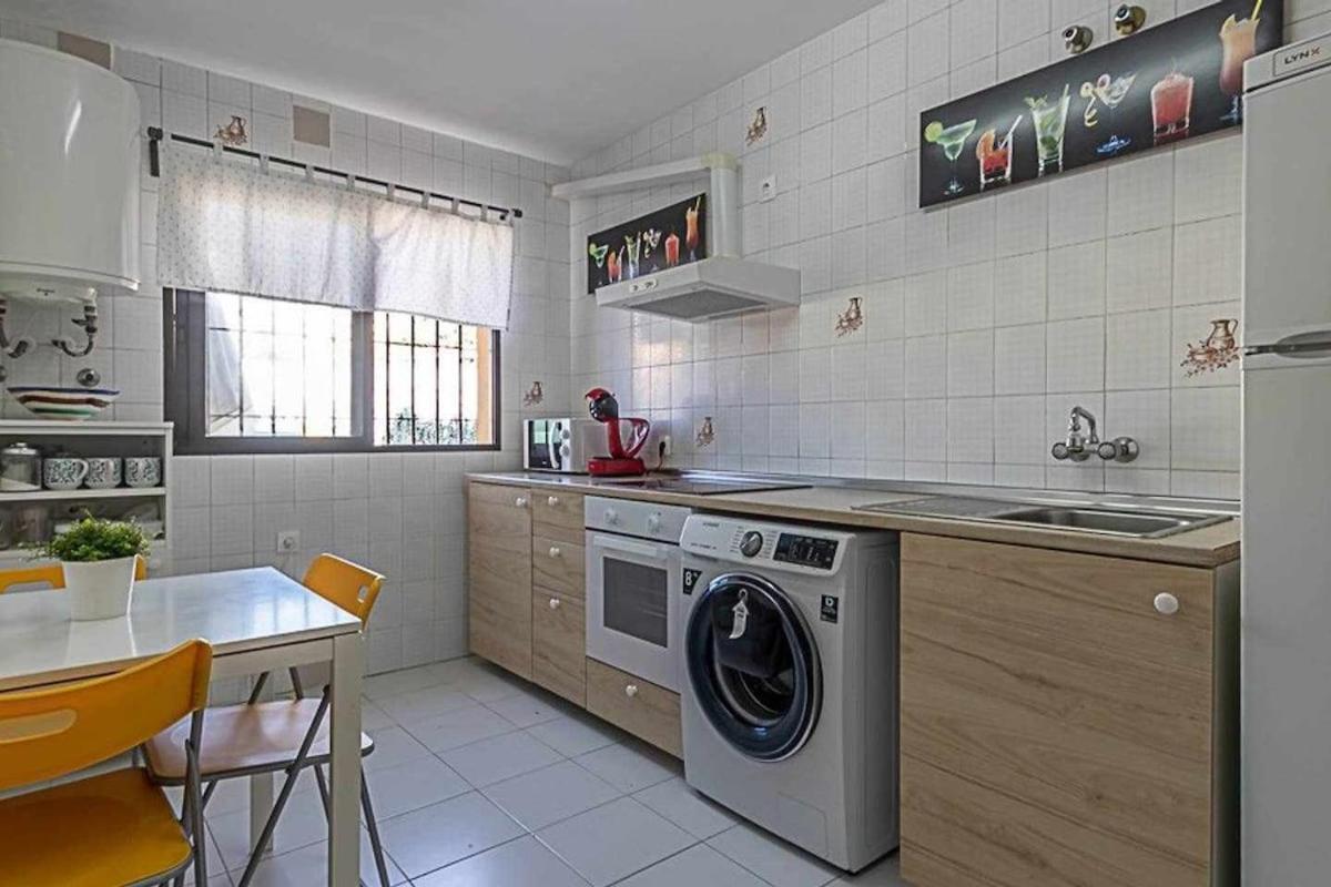 Holiday home 797 Holiday - Adosado Para 6 A 1 Min De La Playa Carihuela *