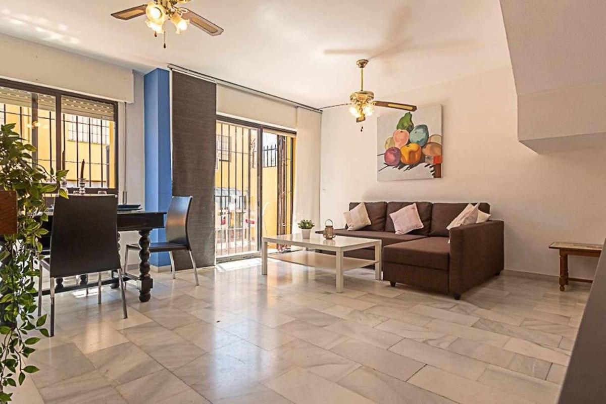 797 Holiday - Adosado Para 6 A 1 Min De La Playa Carihuela Holiday home *