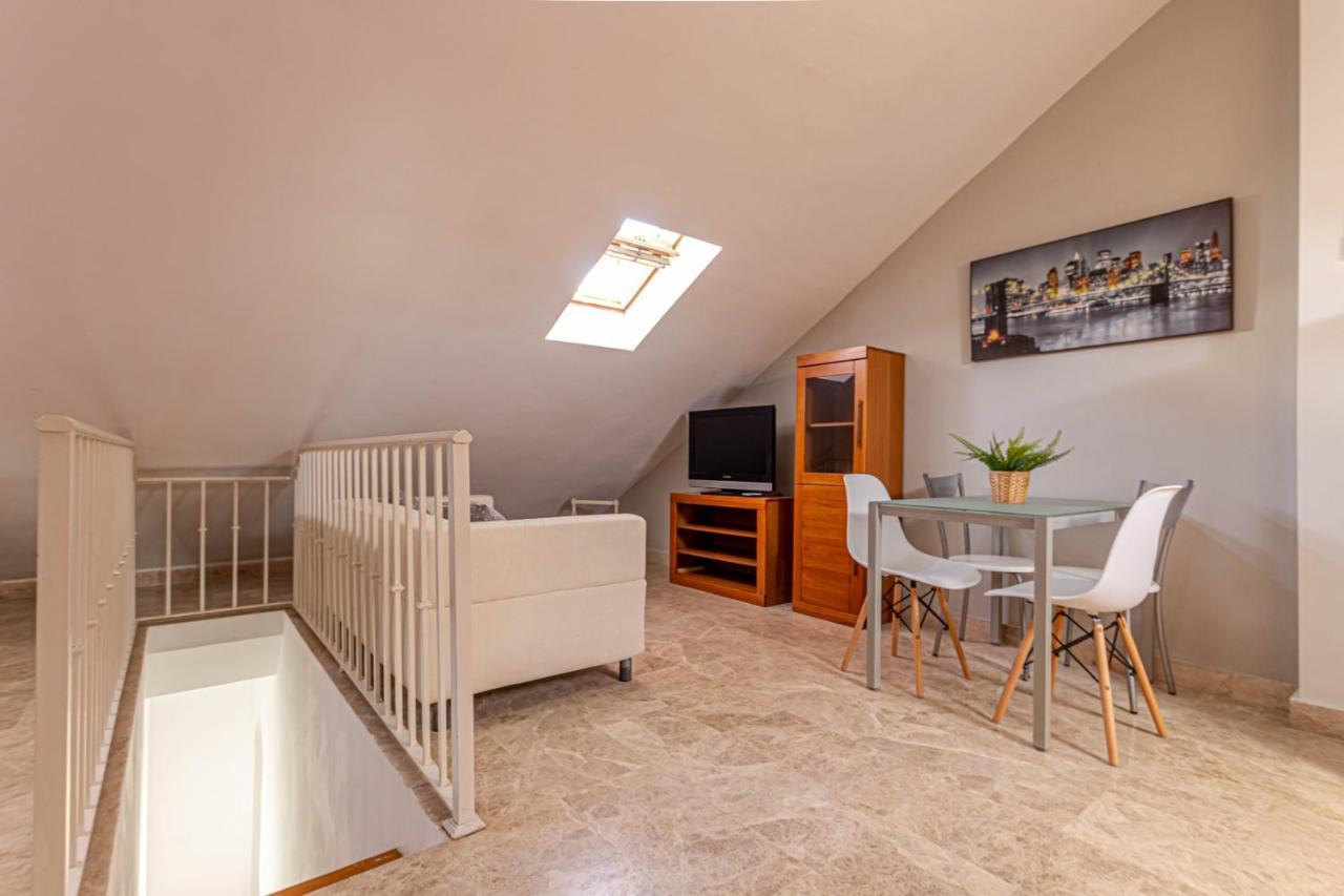 797 Rentals- Duplex 7 En La Carihuela A 1 Min De La Playa *