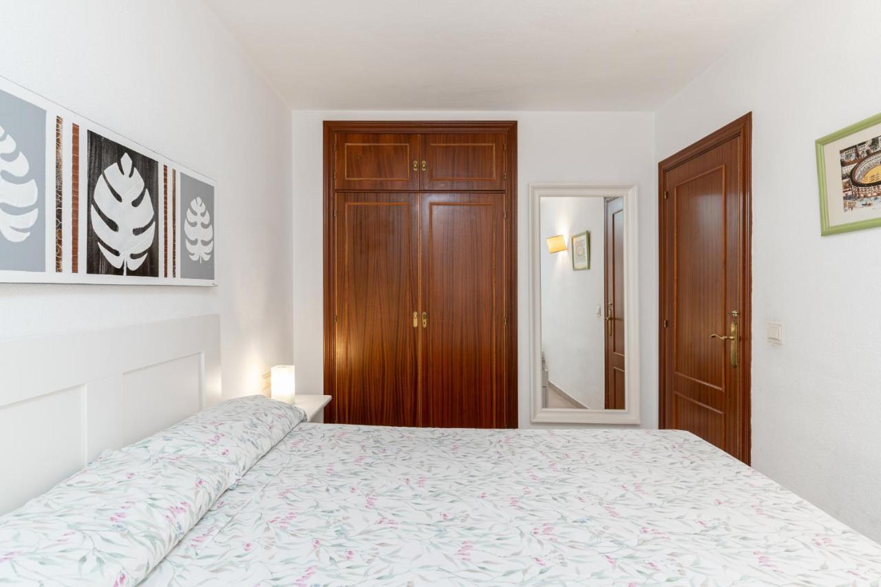 Apartment Lovely Next To The Beach Torremolinos