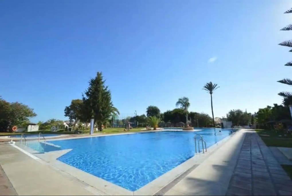 Precioso Estudio Recien Reformado Con Piscina.