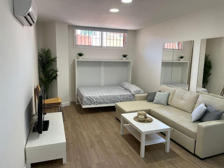 Precioso Estudio Recien Reformado Con Piscina. Apartment