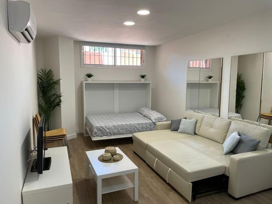 Precioso Estudio Recien Reformado Con Piscina. Apartment