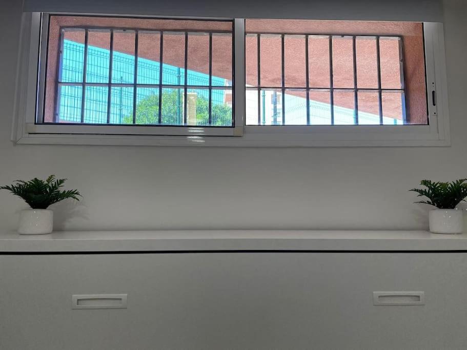 Precioso Estudio Recien Reformado Con Piscina. Torremolinos