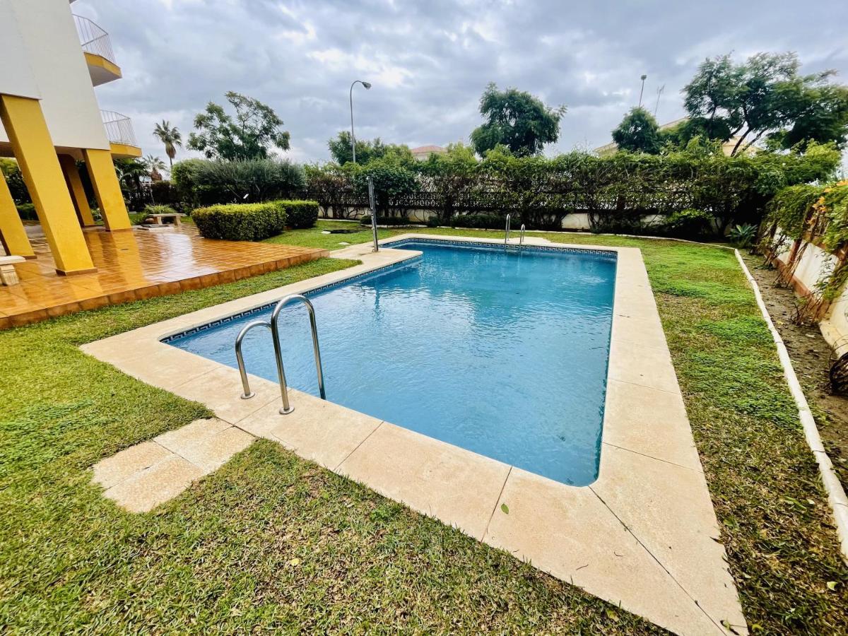 Elegante, Bonito, Buenas Vistas Y Cerca De La Nogalera Apartment