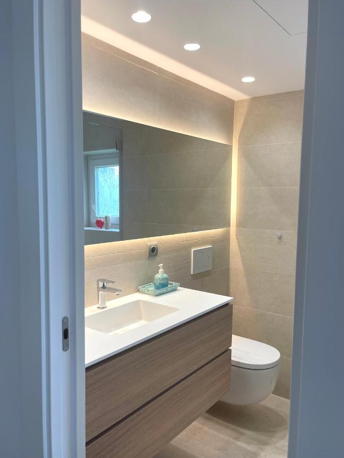 Modern 3 Bedroom Situated In Luxury Beachfront Gated Community *