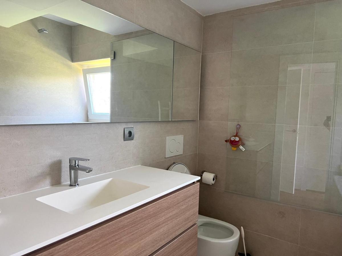Modern 3 Bedroom Situated In Luxury Beachfront Gated Community Appartement *