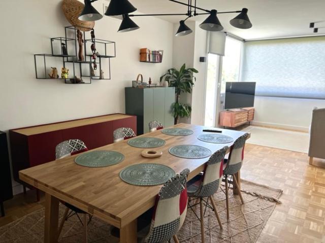Appartement Modern 3 Bedroom Situated In Luxury Beachfront Gated Community *