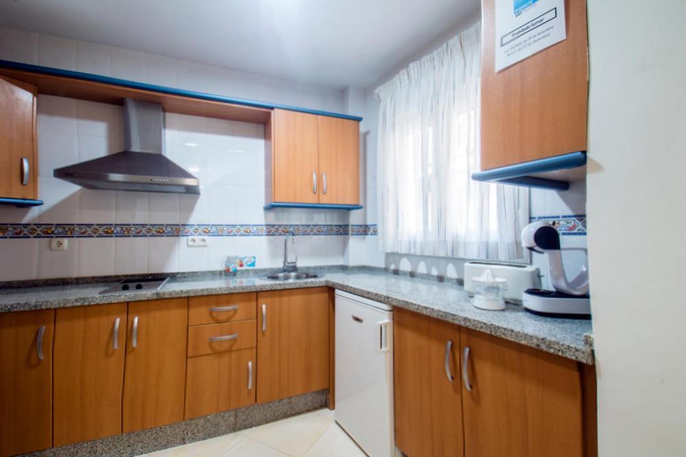 Amat - Only Adult - Playa El Bajondillo *