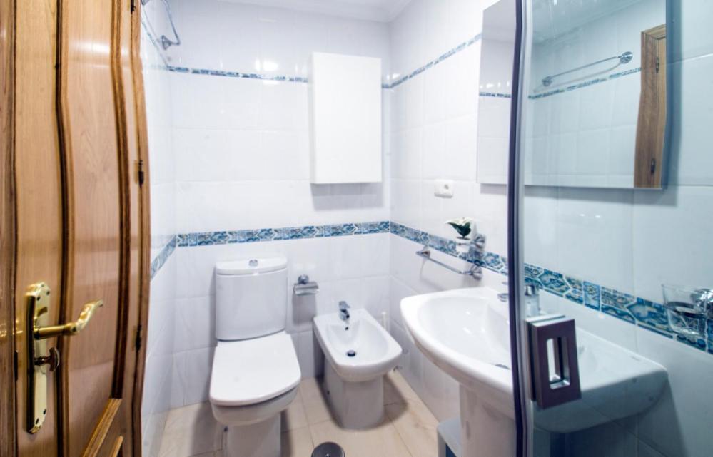 Amat - Only Adult - Playa El Bajondillo Torremolinos