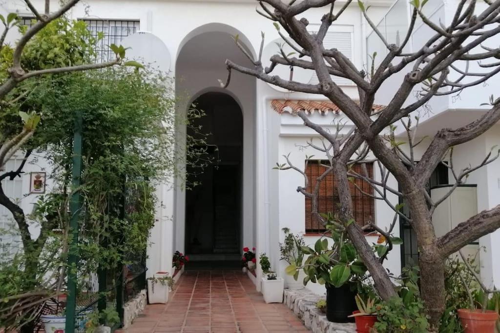 Apartment Beautiful In La Carihuela,