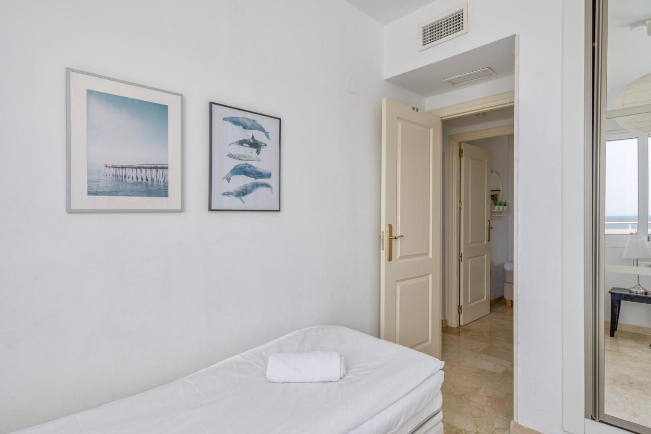 Fuengirola Penthouse With Seaviews Close To The By Costarentals - Ref 06 *