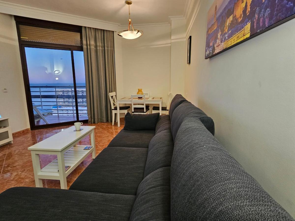 La Roca-mediterraneo Views, 8th Floor-new Kitchen- Pool- Parking-air Conditioning, Ceiling Fans & Free Wifi Apartment