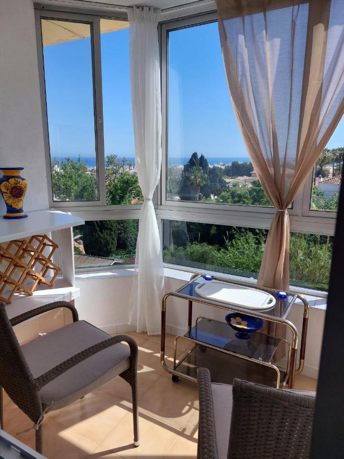 Seaside Serenity: With Pool And Views