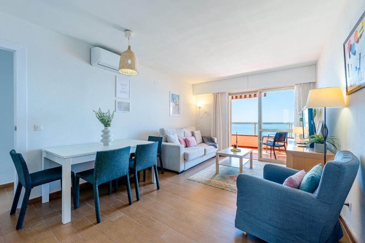 797 - Piso Con Espectaculares Vistas En Primera Linea De Playa Torremolinos
