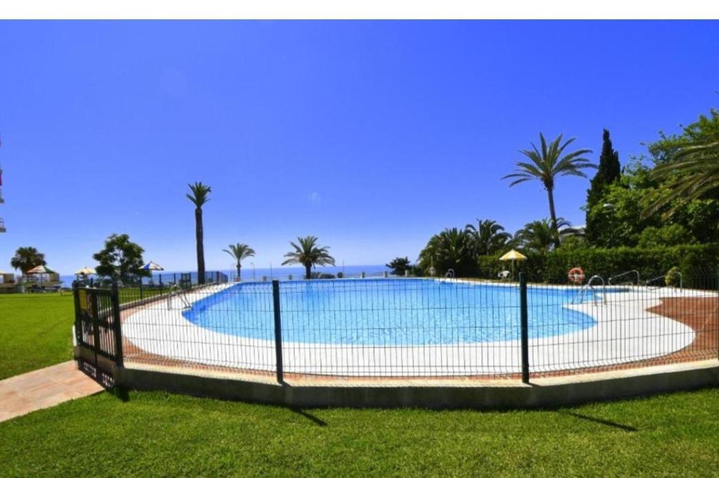 La Roca-mediterraneo Views, 8th Floor-new Kitchen- Pool- Parking-air Conditioning, Ceiling Fans & Free Wifi Apartment Torremolinos