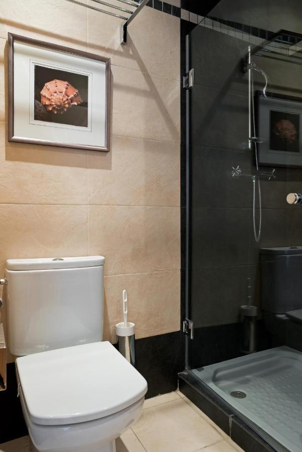 Apartment Urbanchicmalaga 3-bedroom Sea Mountain Views, Pool, Parking
