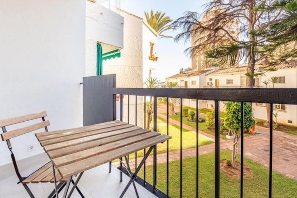 Playa Carihuela By Hdc Torremolinos