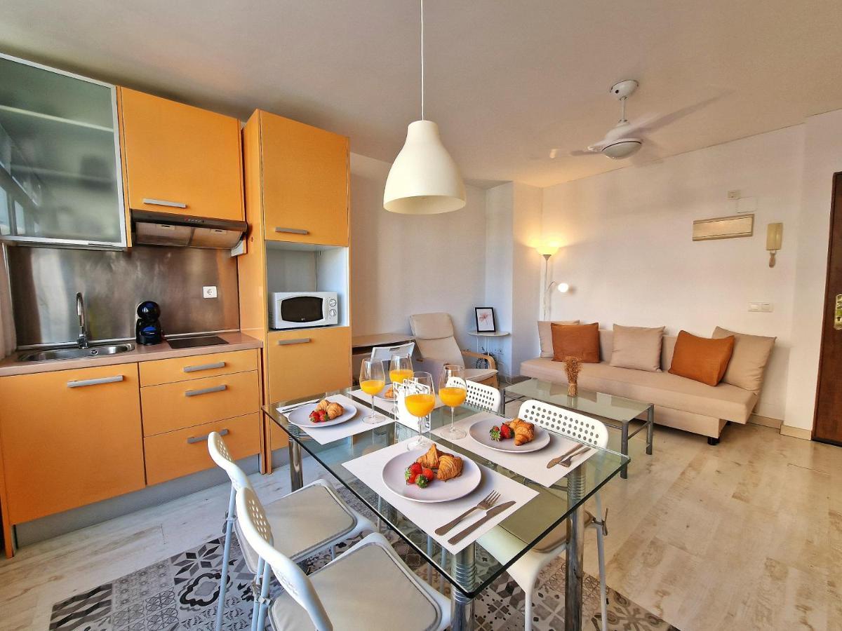 Confortable Apartamento En El Centro De Con Parking