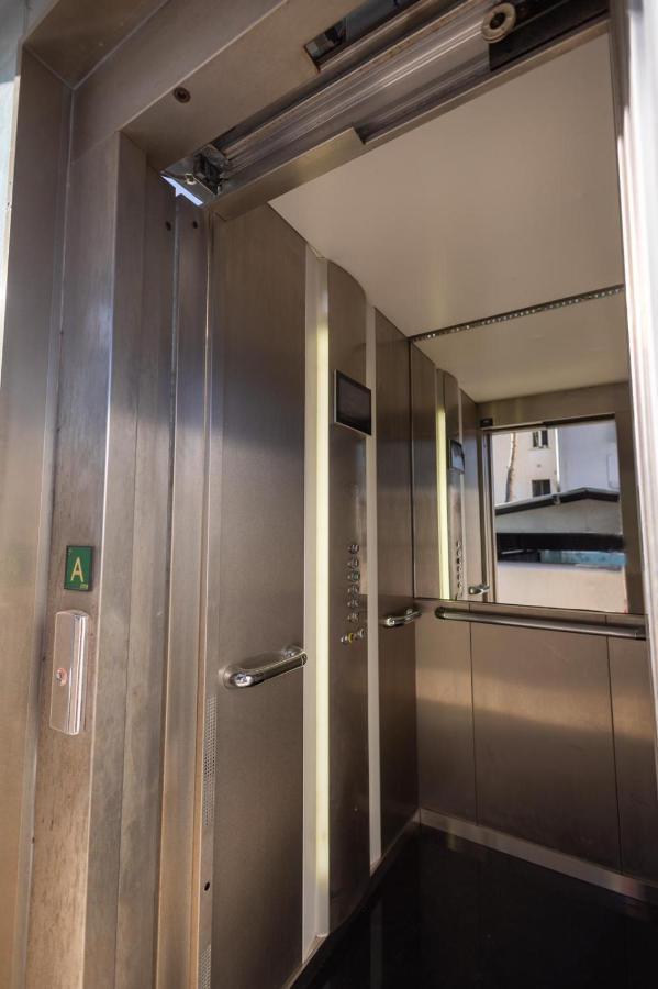 Nogalera Quintessence With Private Parking By Namaste Elite Apartment