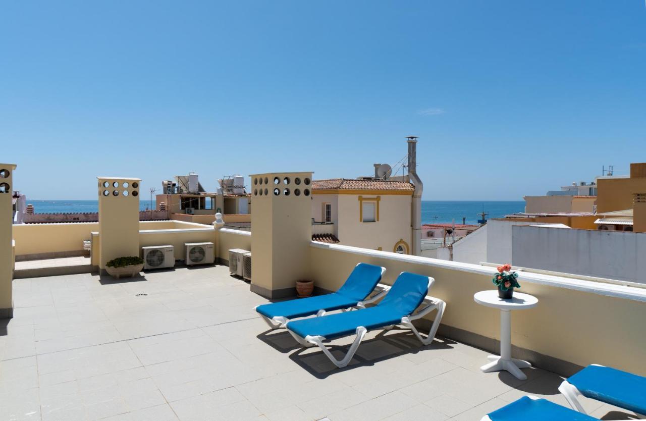 Apartment Leonor Carihuela *