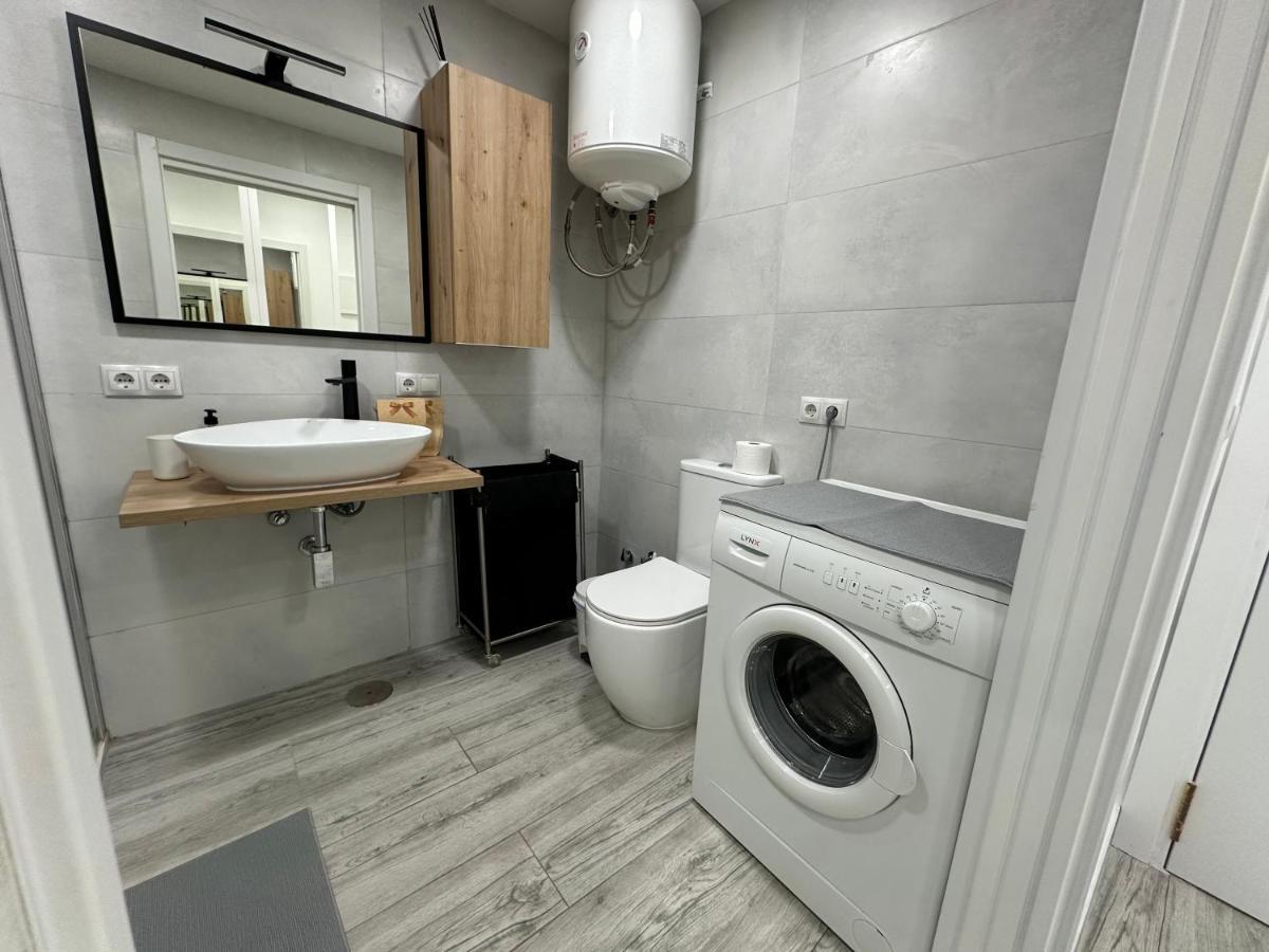 Apartment Ver417 - Reformado, Wifi, Vistas Al Mar, Piscina, Playa A 600 Metros, Centro A 300 Metros Torremolinos